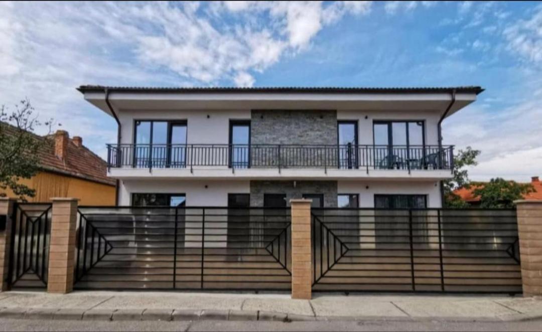 كلوج-نابوكا Tintoc Residence المظهر الخارجي الصورة
